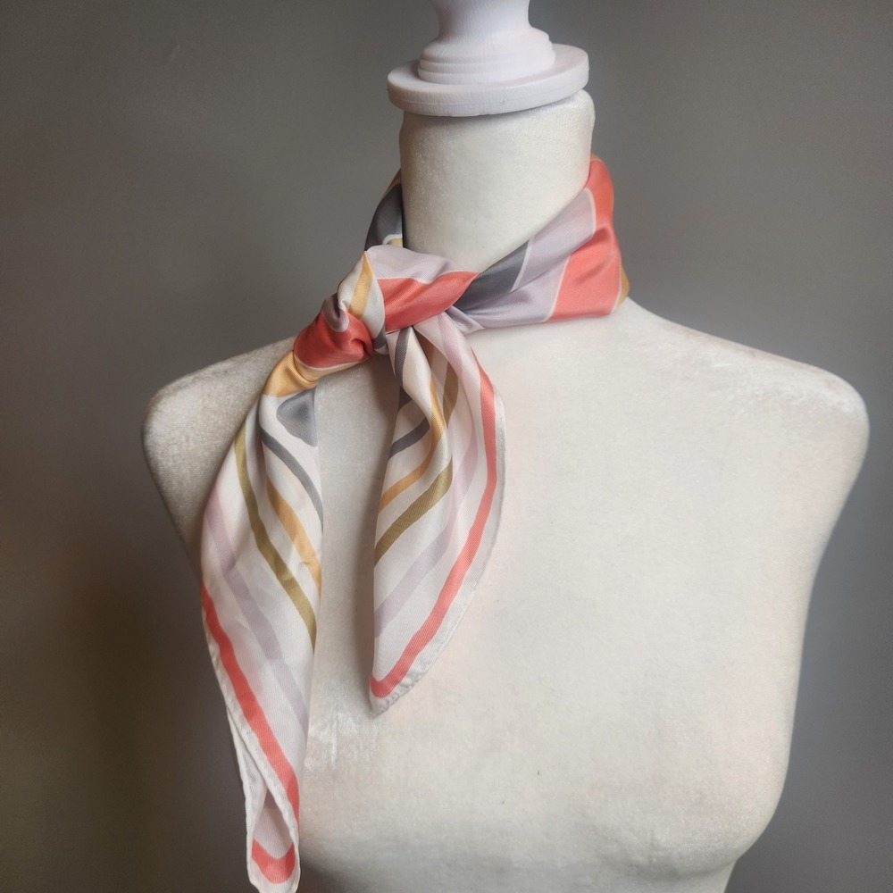 Avon Scarf Women OS Multicolor Vintage Geometric Acetate Twill Square